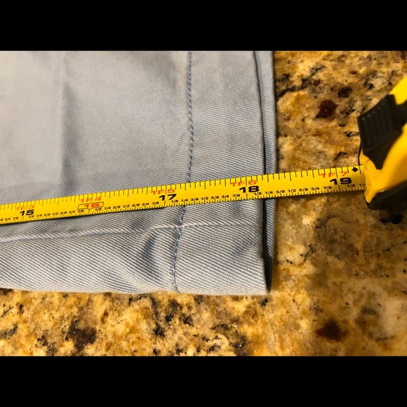 Vineyard Vines blue club shorts - Picture 4 of 8